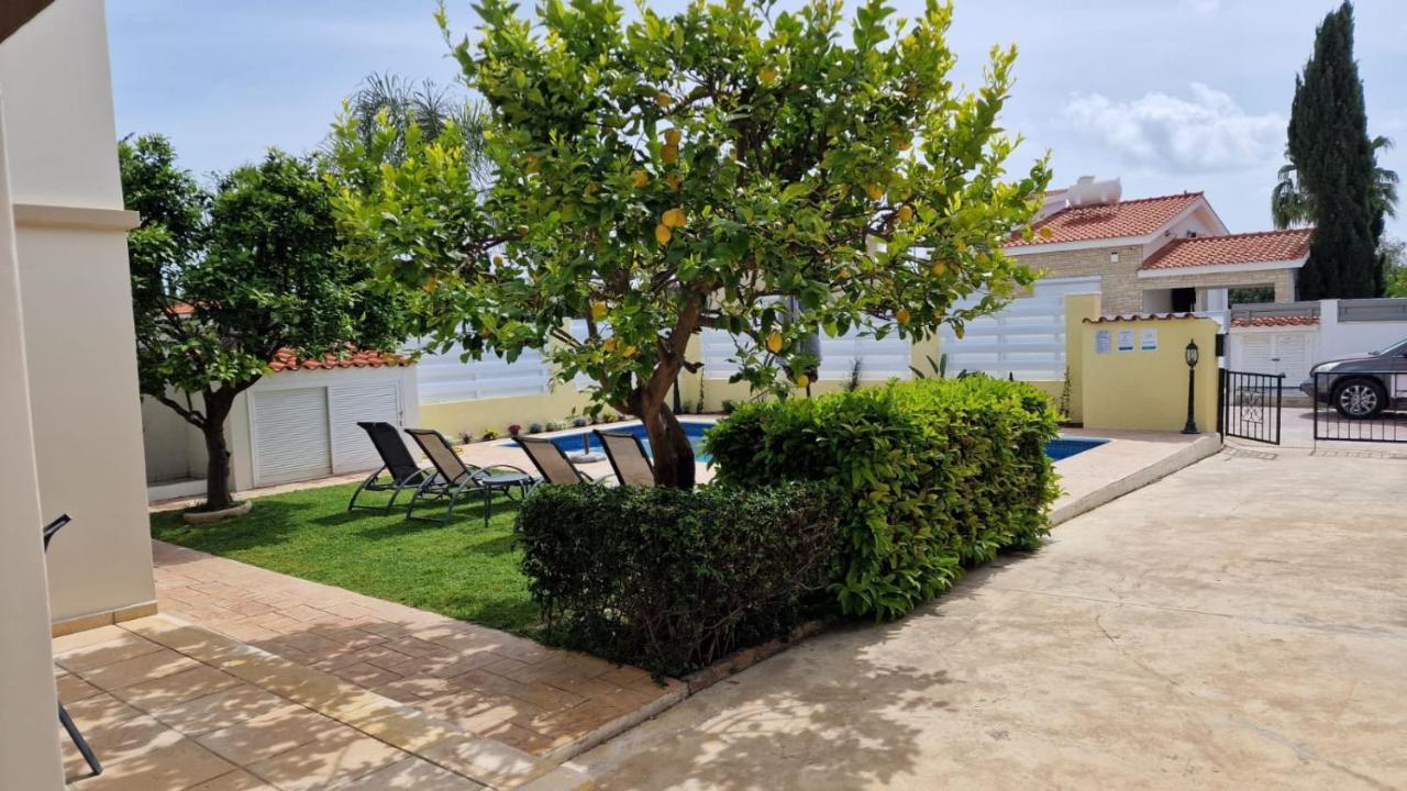 Villa Sofia Coral Bay Exterior photo